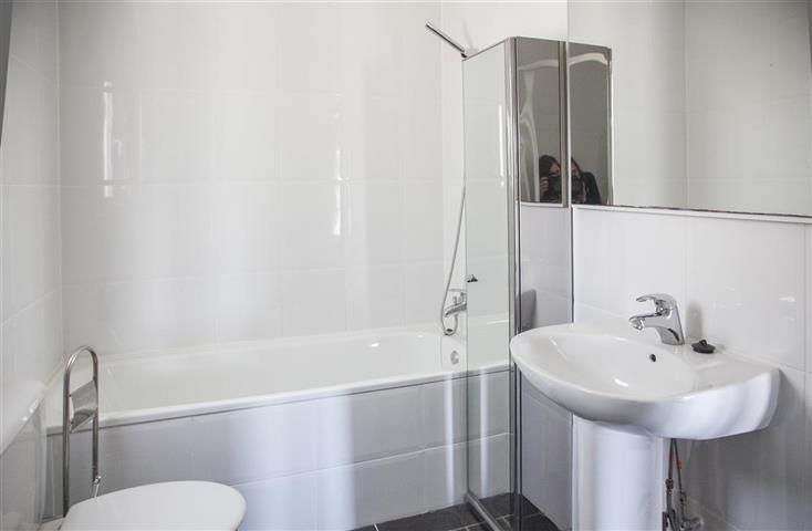 Bathroom – 4 bedroom villa