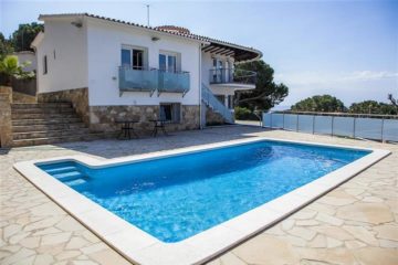 4 Bedroom Villa, Montgoda, Lloret de Mar